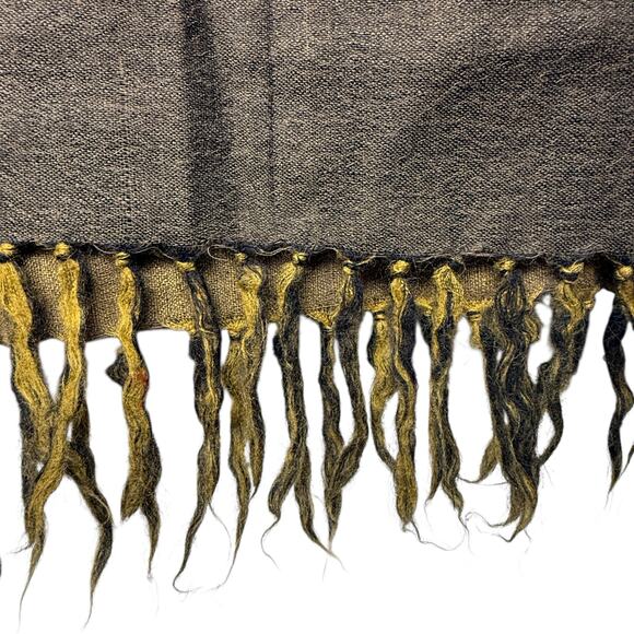 Halston Red 100% Wool Black Gray Tan Paisley Fringed Scarf Shawl Pashmina Wrap - Picture 5 of 6